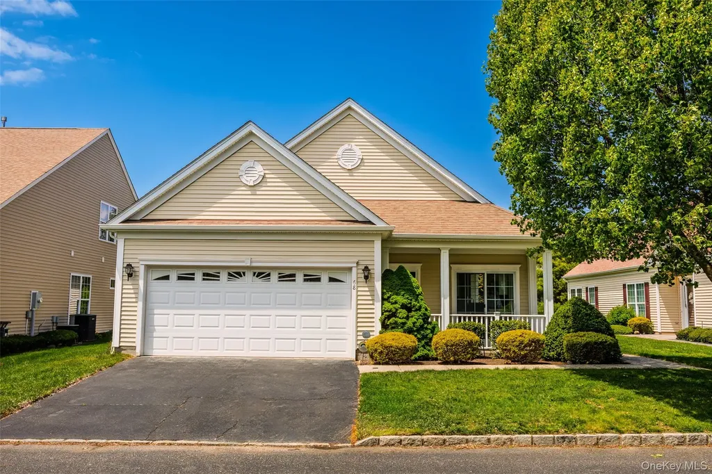 68 Louden Loop Mount Sinai NY 11766