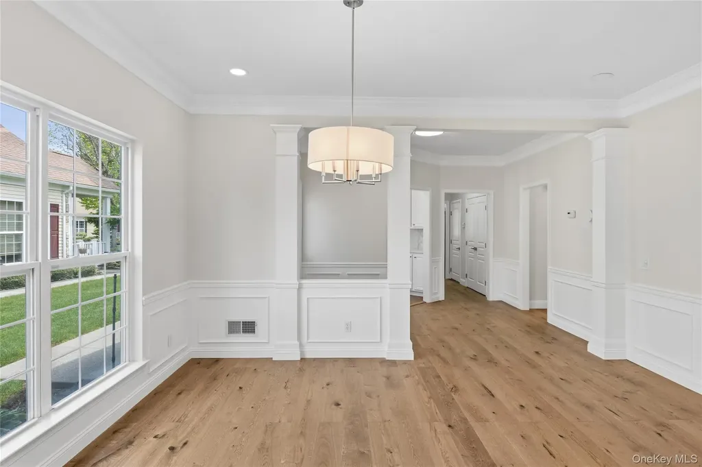 68 Louden Loop Mount Sinai NY 11766