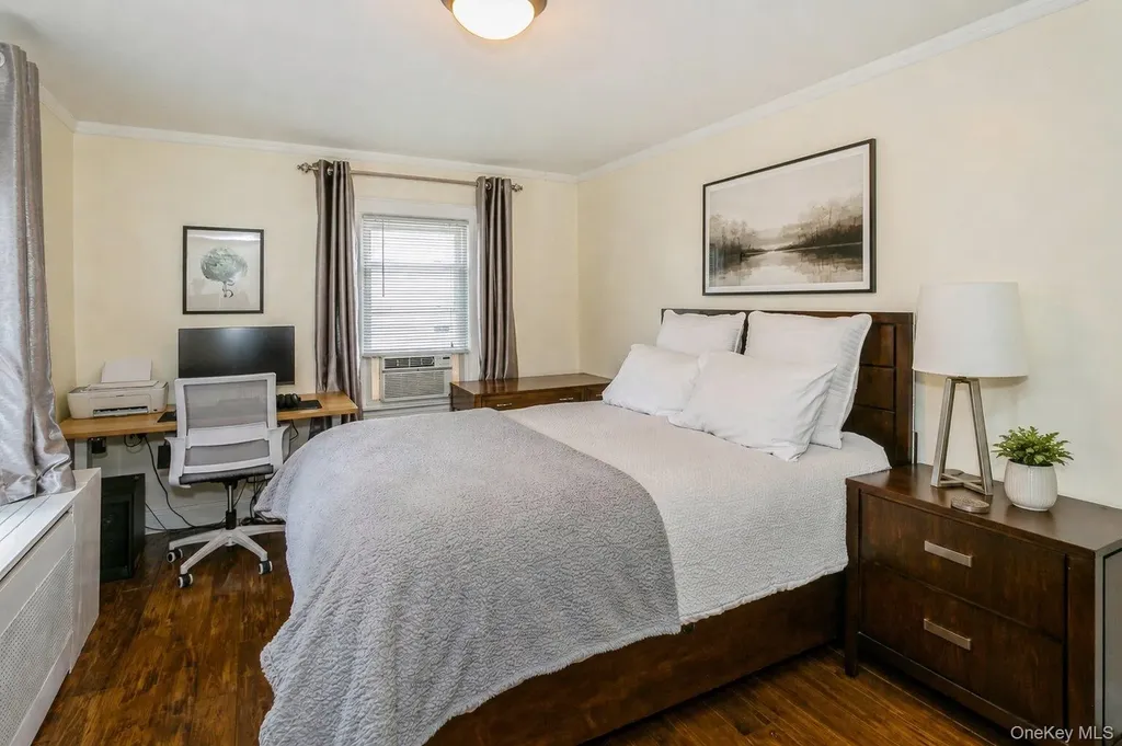 44 Jayson Avenue Great Neck NY 11021