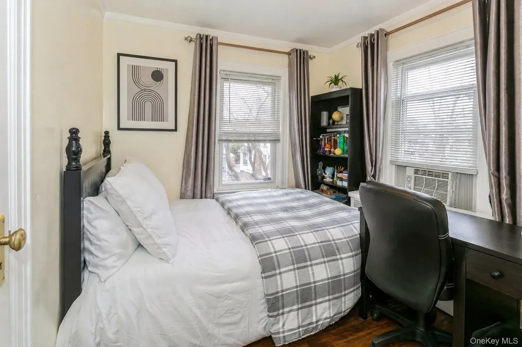 44 Jayson Avenue Great Neck NY 11021