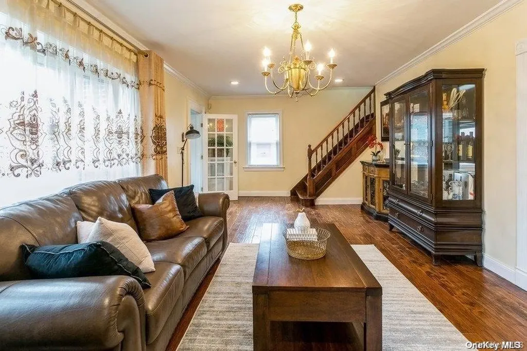 44 Jayson Avenue Great Neck NY 11021