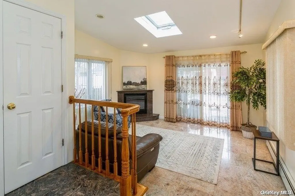 44 Jayson Avenue Great Neck NY 11021