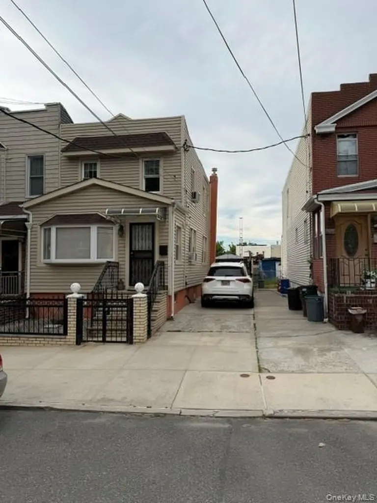 6033 80th Avenue Glendale NY 11385