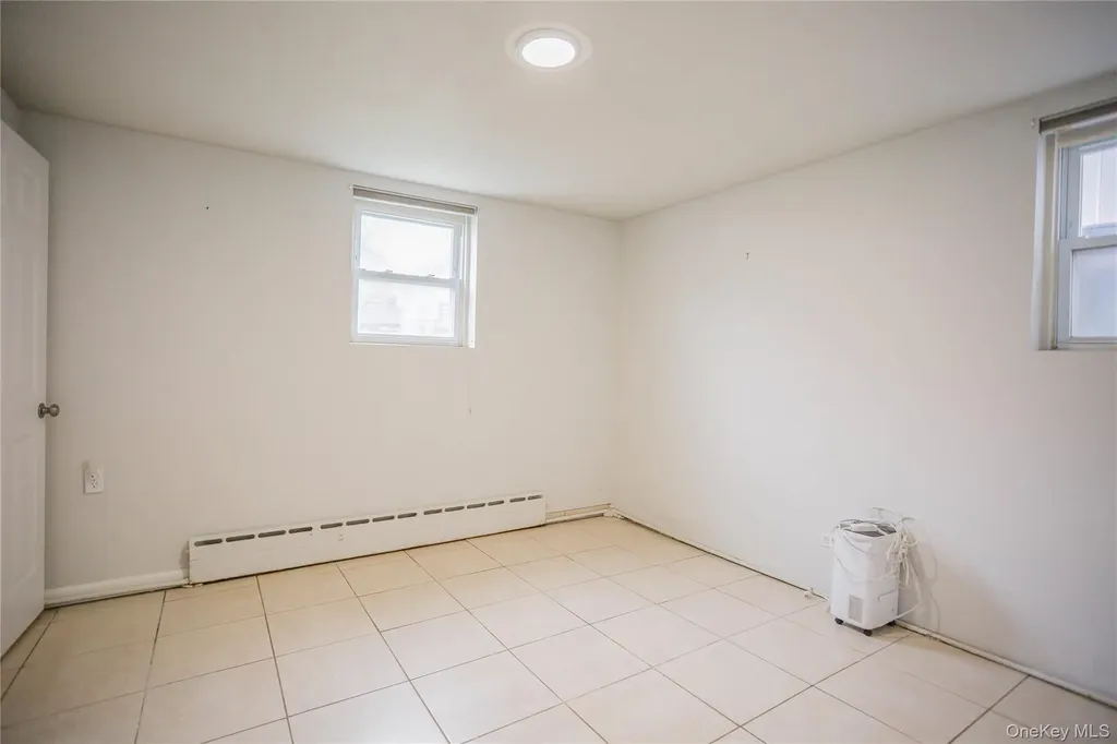 237 E Broadway Long Beach NY 11561