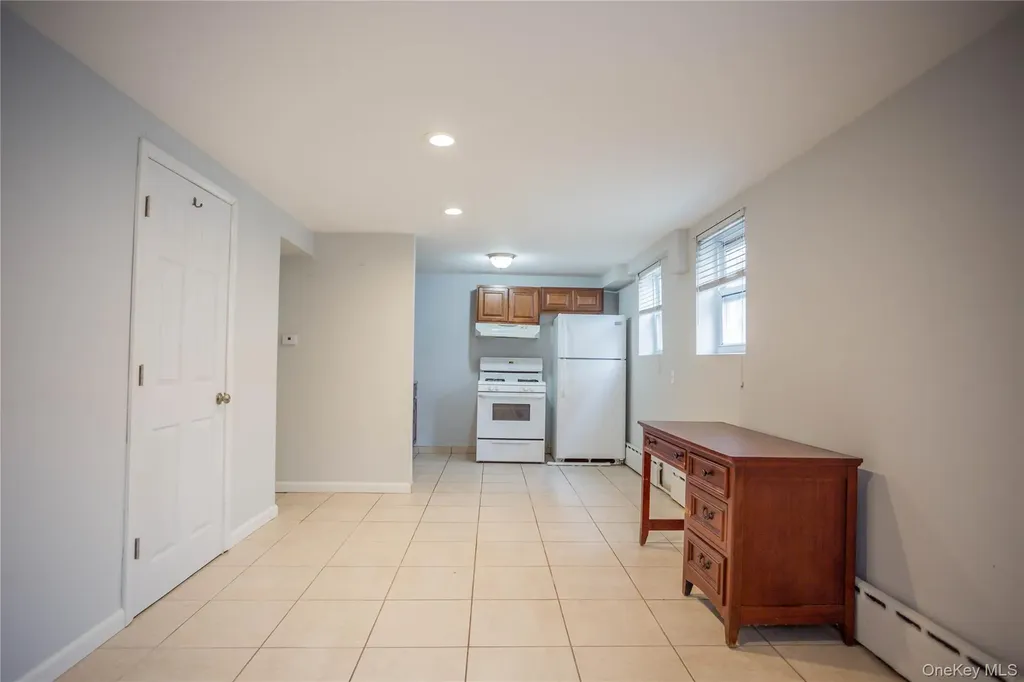 237 E Broadway Long Beach NY 11561