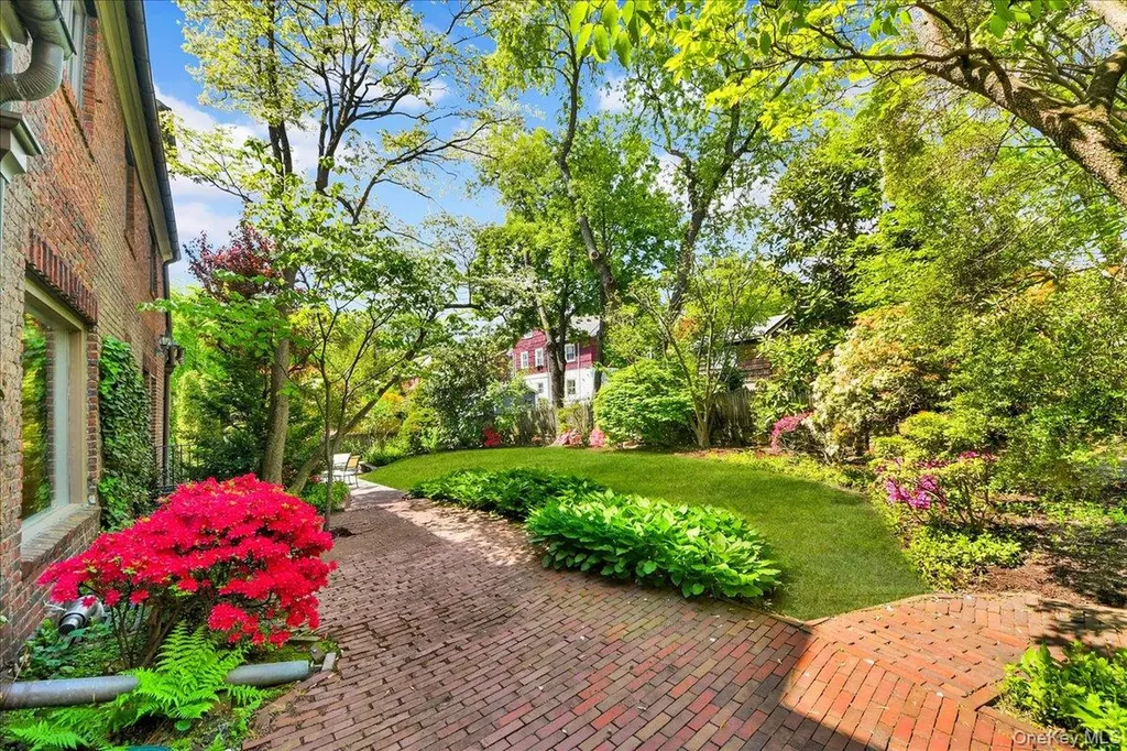 184 Commonwealth Avenue Mount Vernon NY 10552