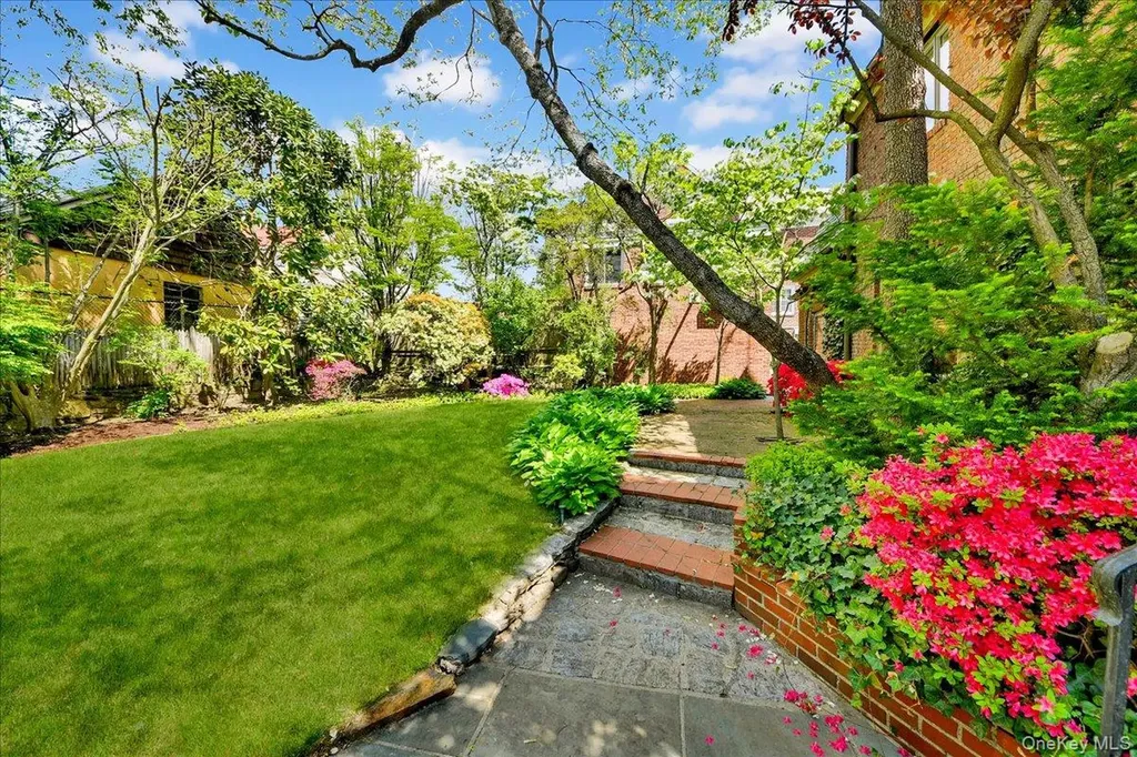 184 Commonwealth Avenue Mount Vernon NY 10552