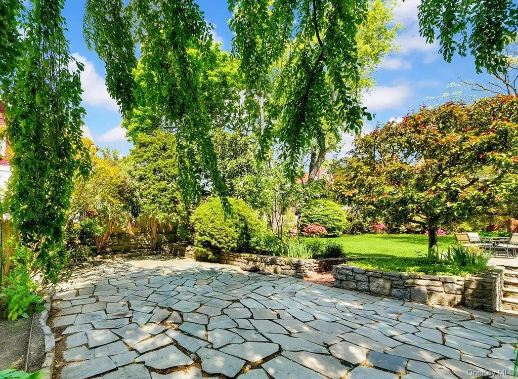 184 Commonwealth Avenue Mount Vernon NY 10552
