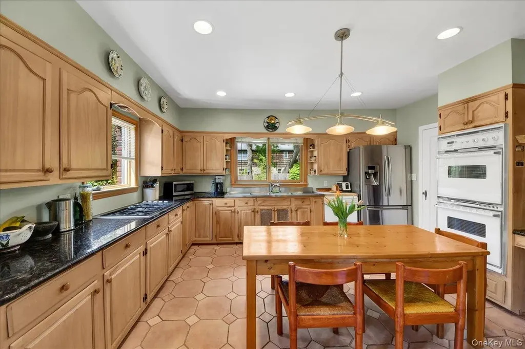 184 Commonwealth Avenue Mount Vernon NY 10552