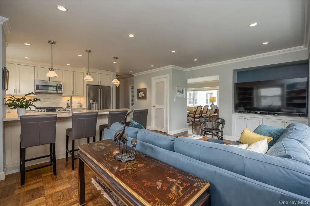 1 Stoneleigh Bronxville NY 10708