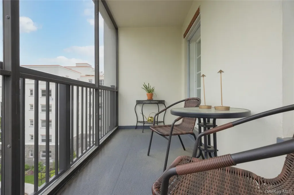 1 Stoneleigh Bronxville NY 10708
