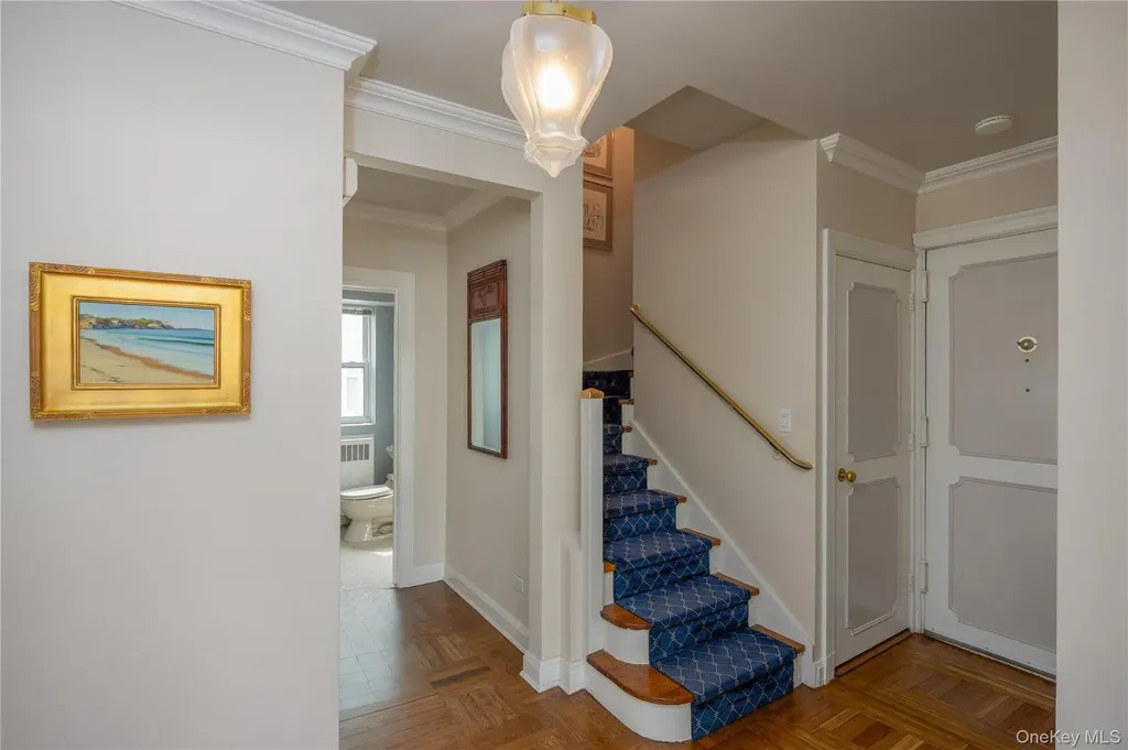 1 Stoneleigh Bronxville NY 10708