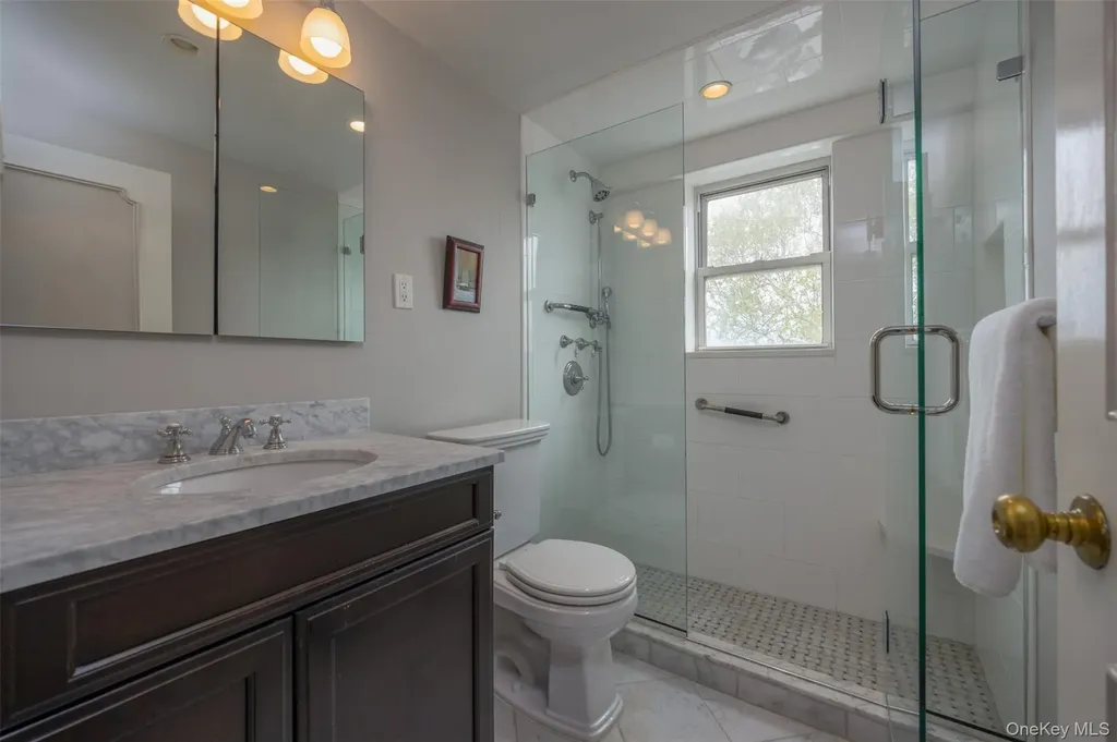 1 Stoneleigh Bronxville NY 10708