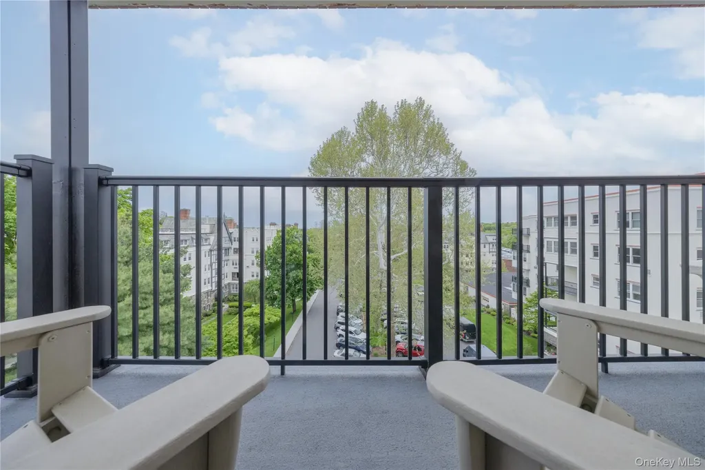 1 Stoneleigh Bronxville NY 10708