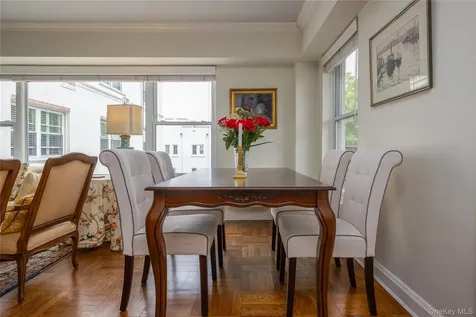 1 Stoneleigh Bronxville NY 10708