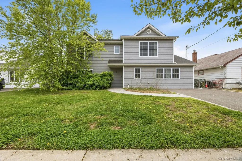 3 Sunrise Street Plainview NY 11803