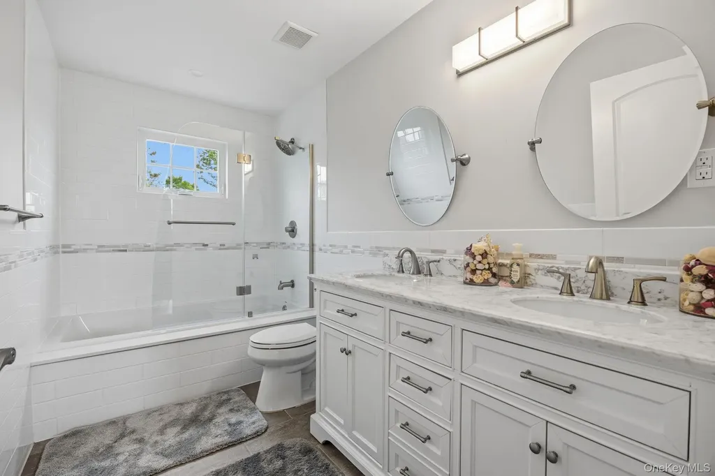 3 Sunrise Street Plainview NY 11803