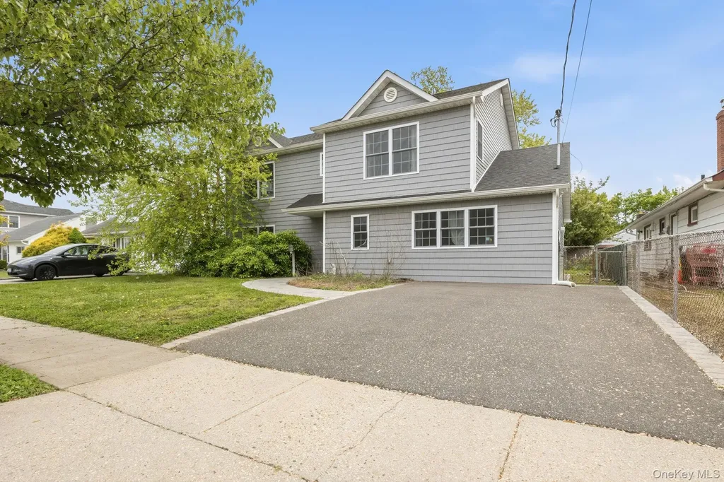 3 Sunrise Street Plainview NY 11803