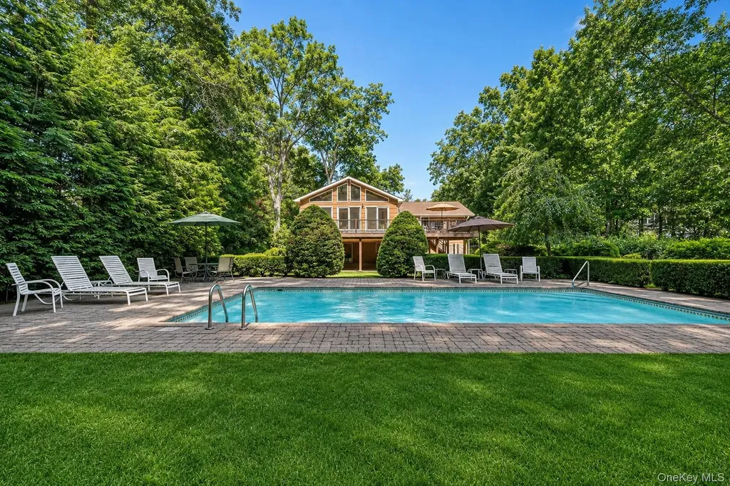 6 Sterling Forest Lane Suffern NY 10901