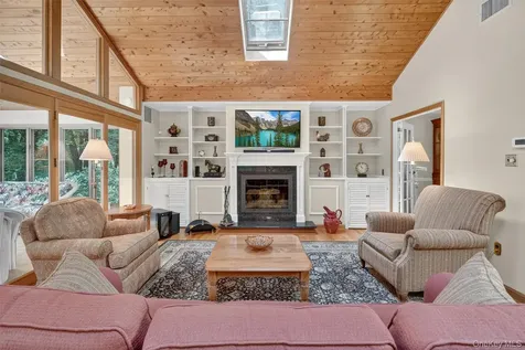 6 Sterling Forest Lane Suffern NY 10901