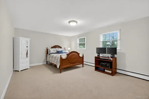6 Sterling Forest Lane Suffern NY 10901