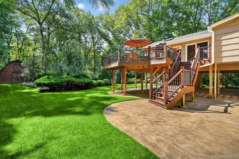 6 Sterling Forest Lane Suffern NY 10901