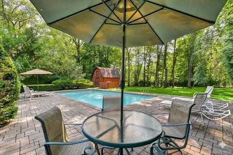 6 Sterling Forest Lane Suffern NY 10901