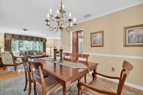 6 Sterling Forest Lane Suffern NY 10901