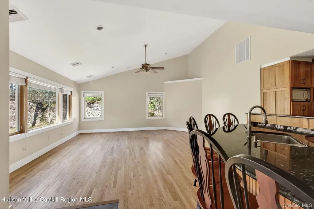 86 Paul Horn Road Catskill NY 12414