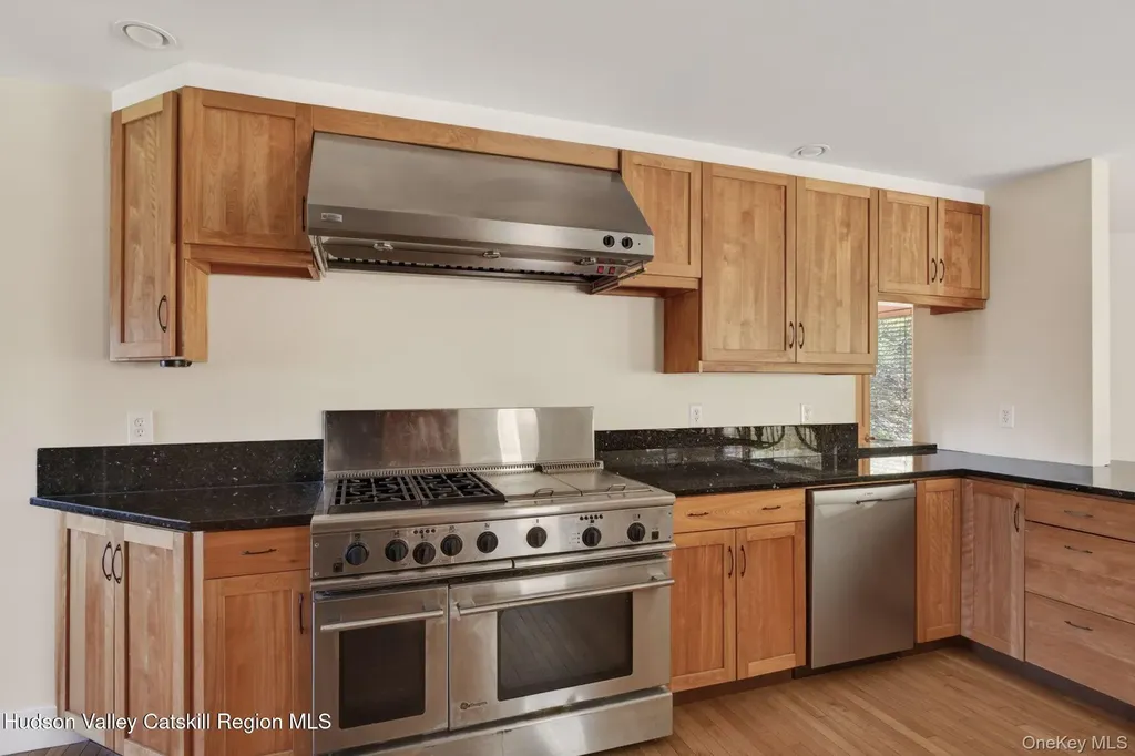 86 Paul Horn Road Catskill NY 12414