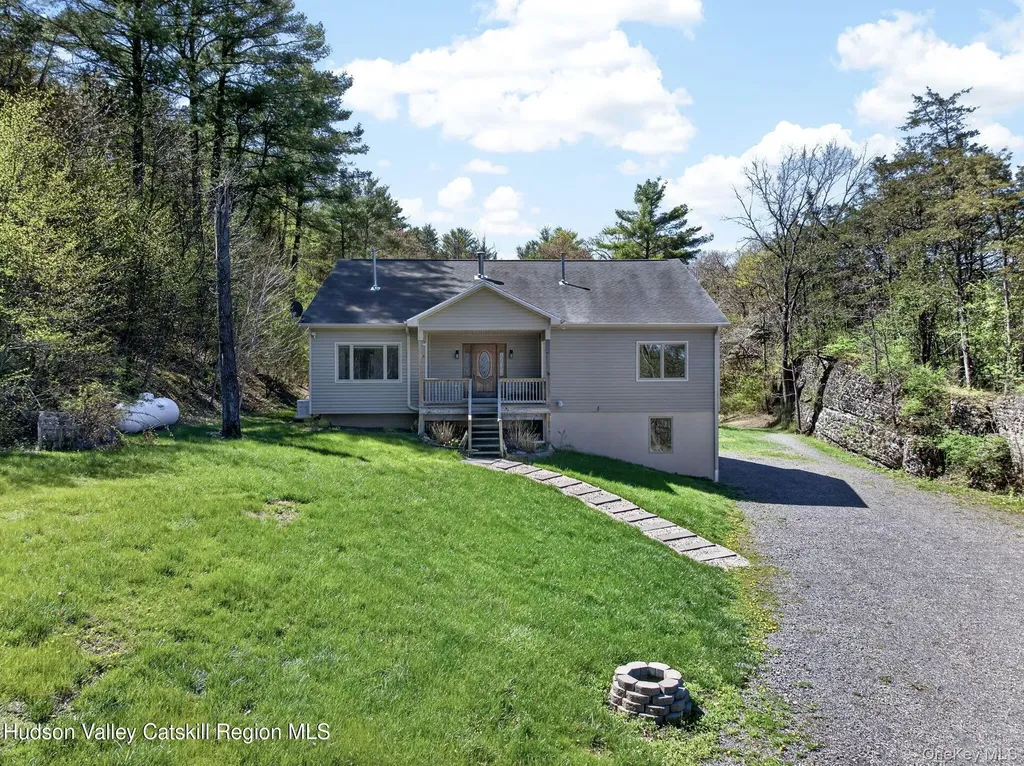 86 Paul Horn Road Catskill NY 12414
