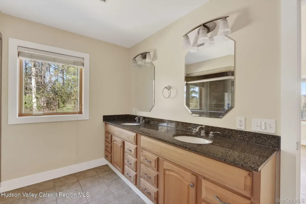 86 Paul Horn Road Catskill NY 12414