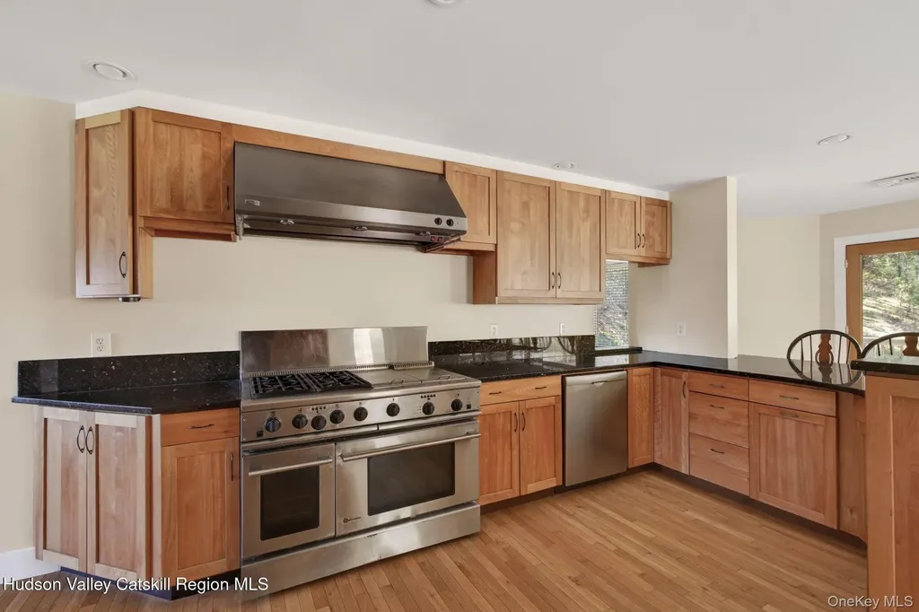 86 Paul Horn Road Catskill NY 12414