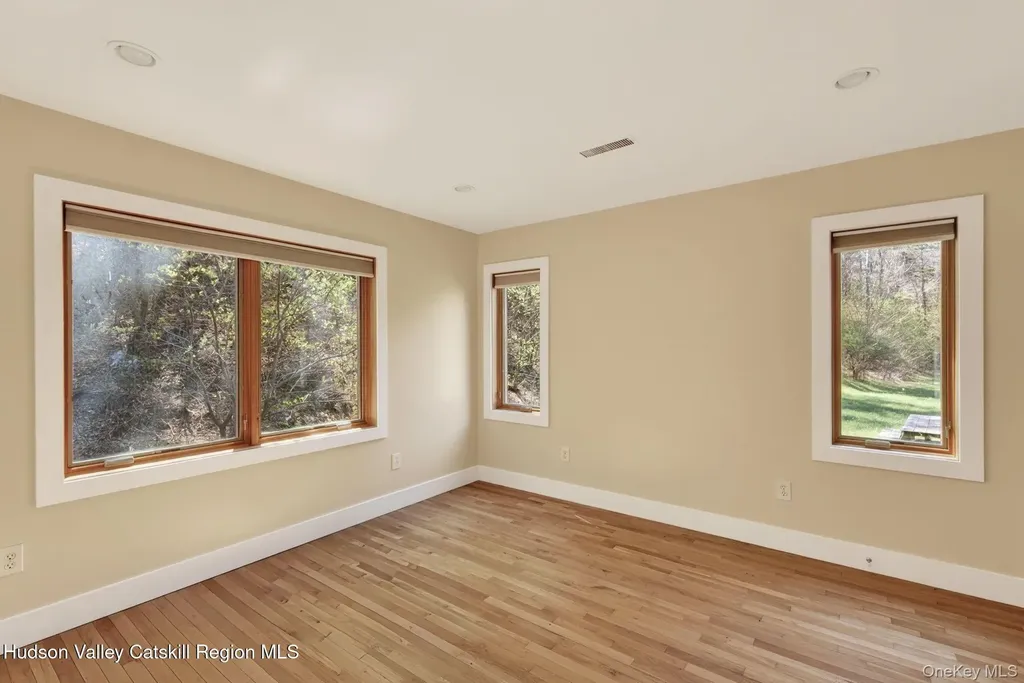 86 Paul Horn Road Catskill NY 12414