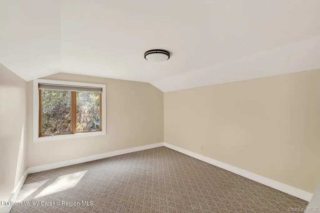 86 Paul Horn Road Catskill NY 12414