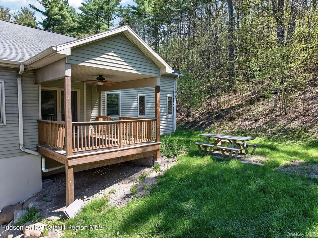 86 Paul Horn Road Catskill NY 12414