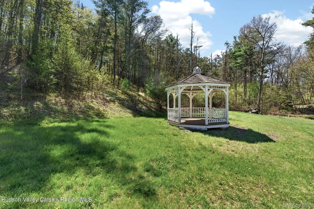 86 Paul Horn Road Catskill NY 12414