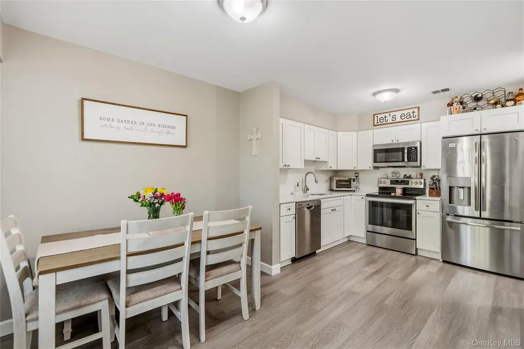 221 Springmeadow Drive Holbrook NY 11741