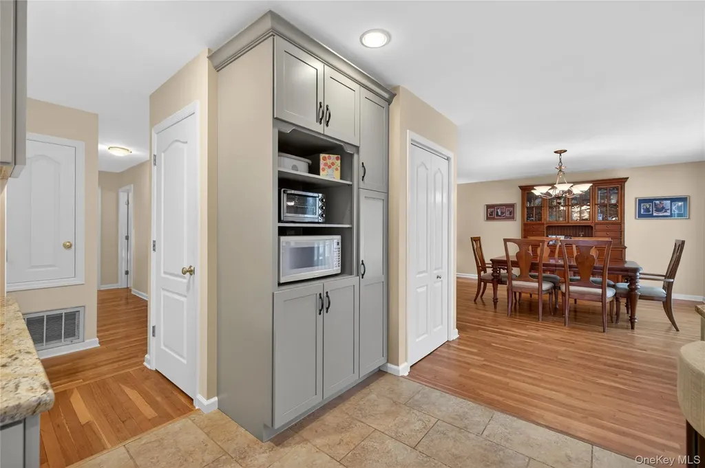 35 Genesee Drive Commack NY 11725