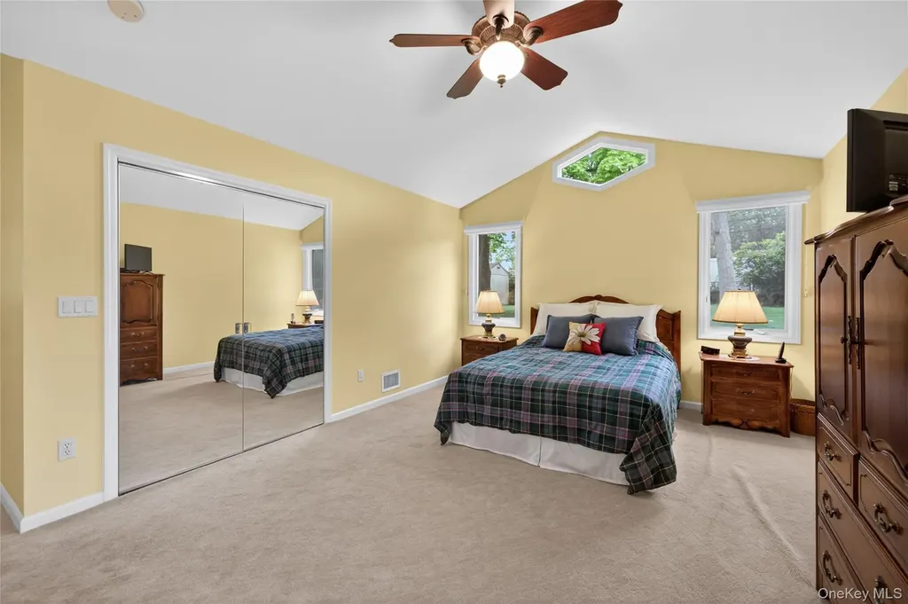 35 Genesee Drive Commack NY 11725