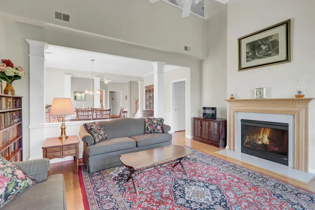 10 Louden Loop Mount Sinai NY 11766