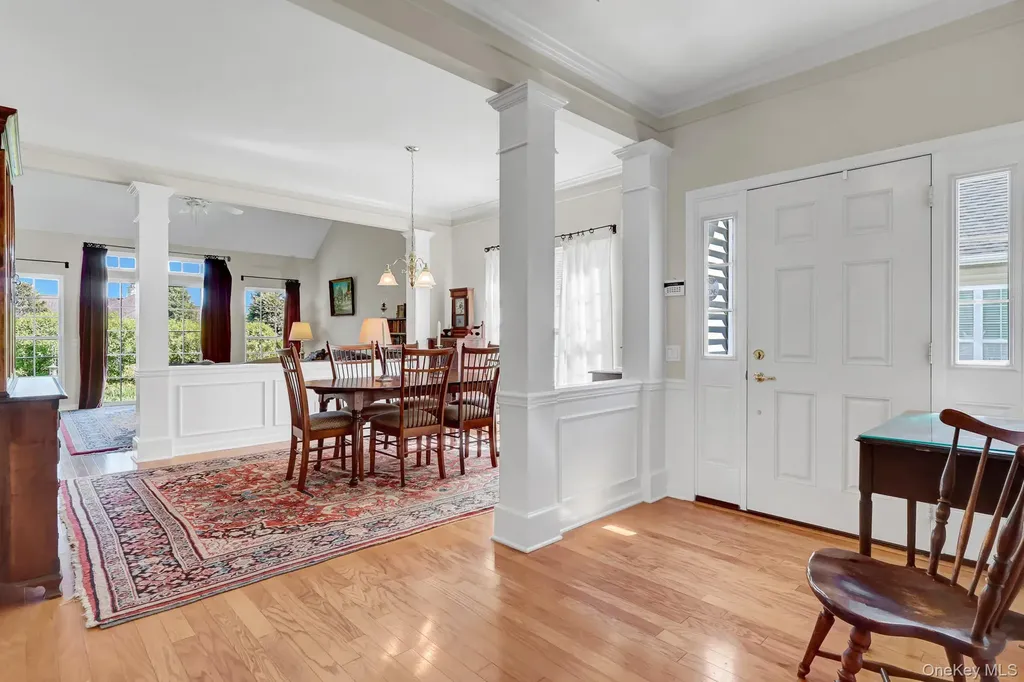 10 Louden Loop Mount Sinai NY 11766