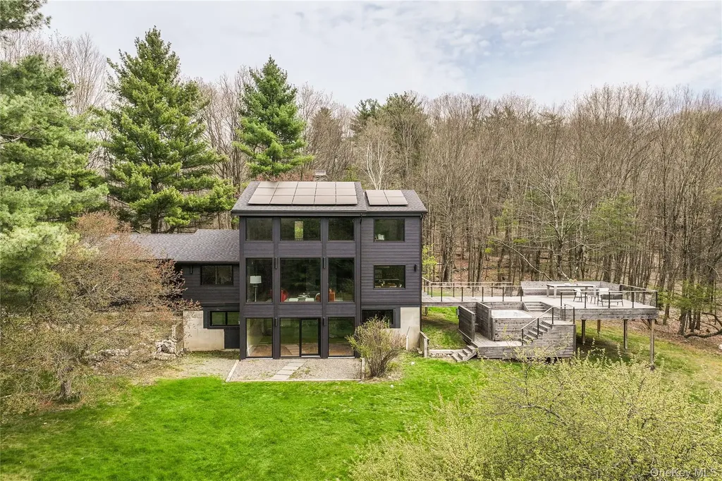 41 Chicory Lane Austerlitz NY 12017