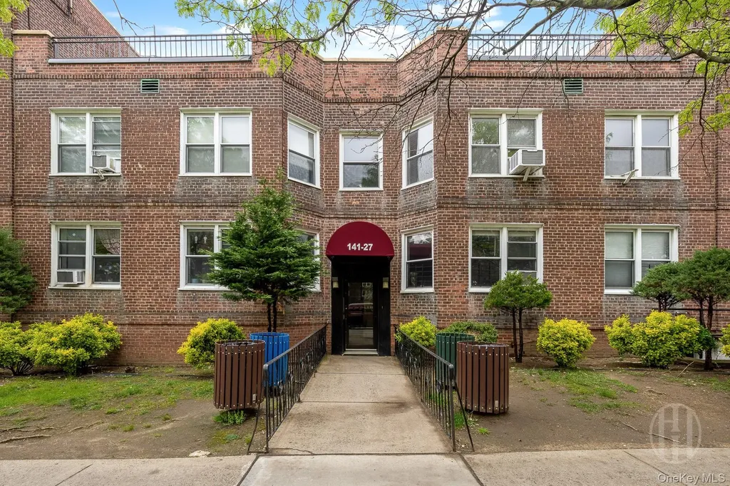 141-27 79th Avenue Flushing NY 11367