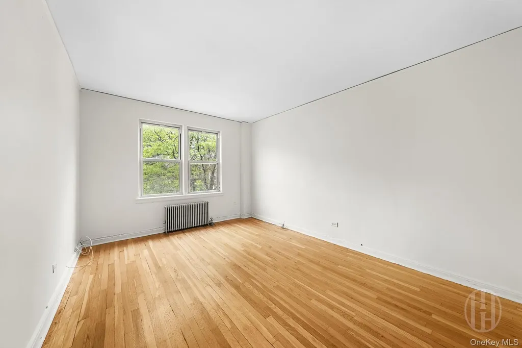 141-27 79th Avenue Flushing NY 11367