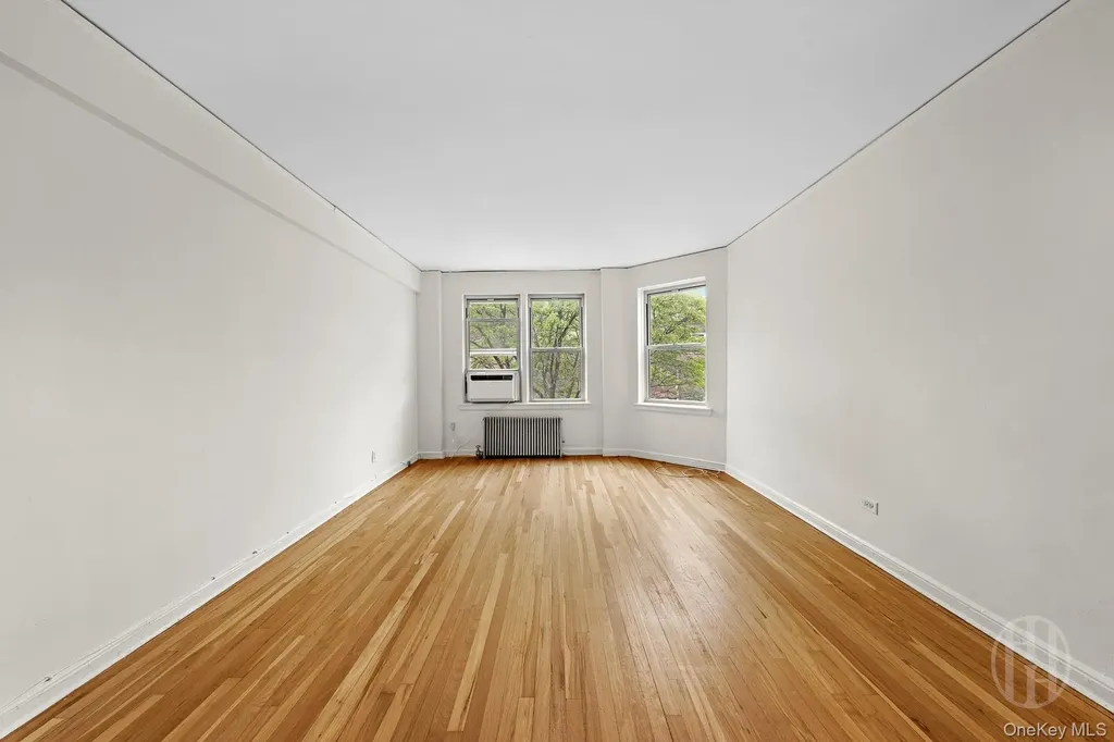 141-27 79th Avenue Flushing NY 11367