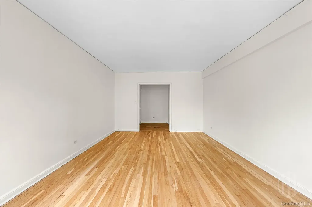141-27 79th Avenue Flushing NY 11367