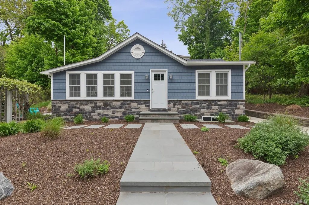 760-762 Old Dock Road Kings Park NY 11754