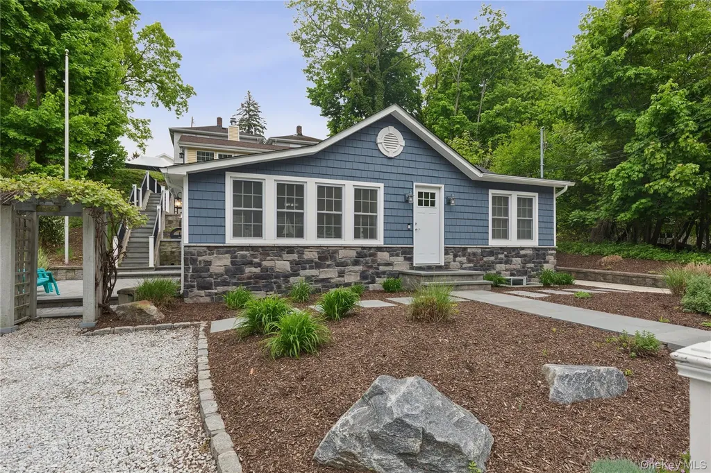 760-762 Old Dock Road Kings Park NY 11754