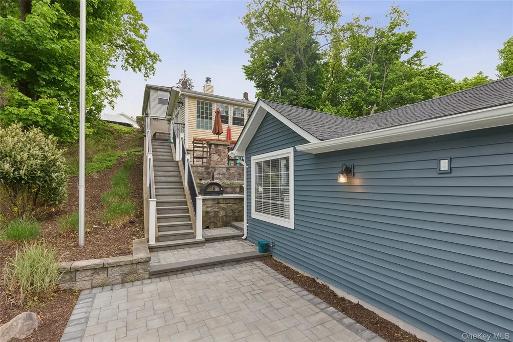 760-762 Old Dock Road Kings Park NY 11754